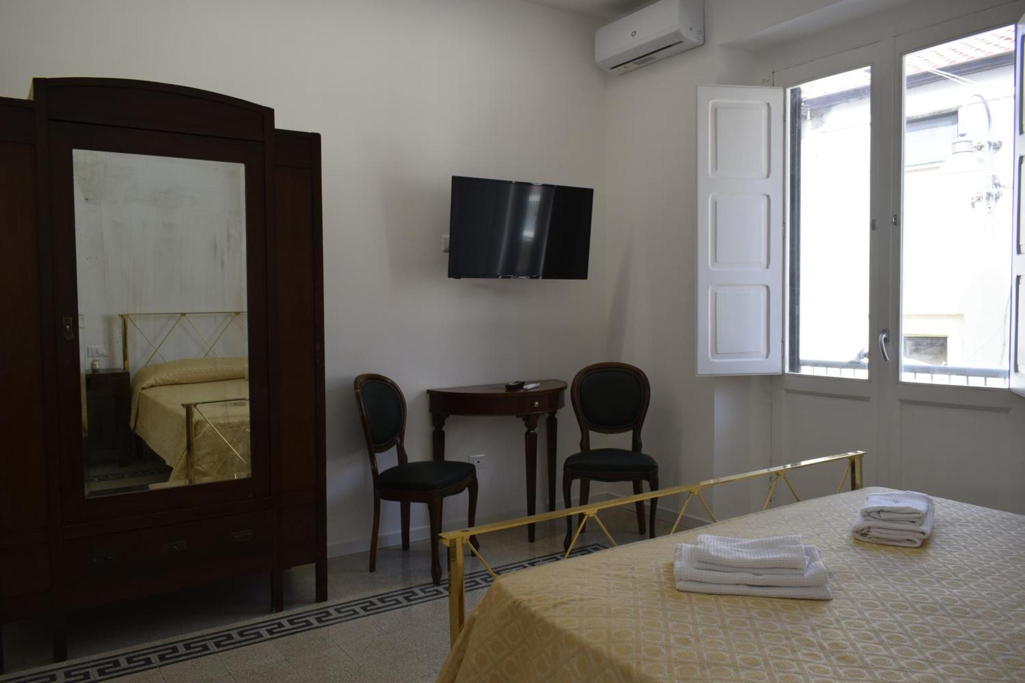 Il Borgo Civ.15 Hotel Paola Luaran gambar